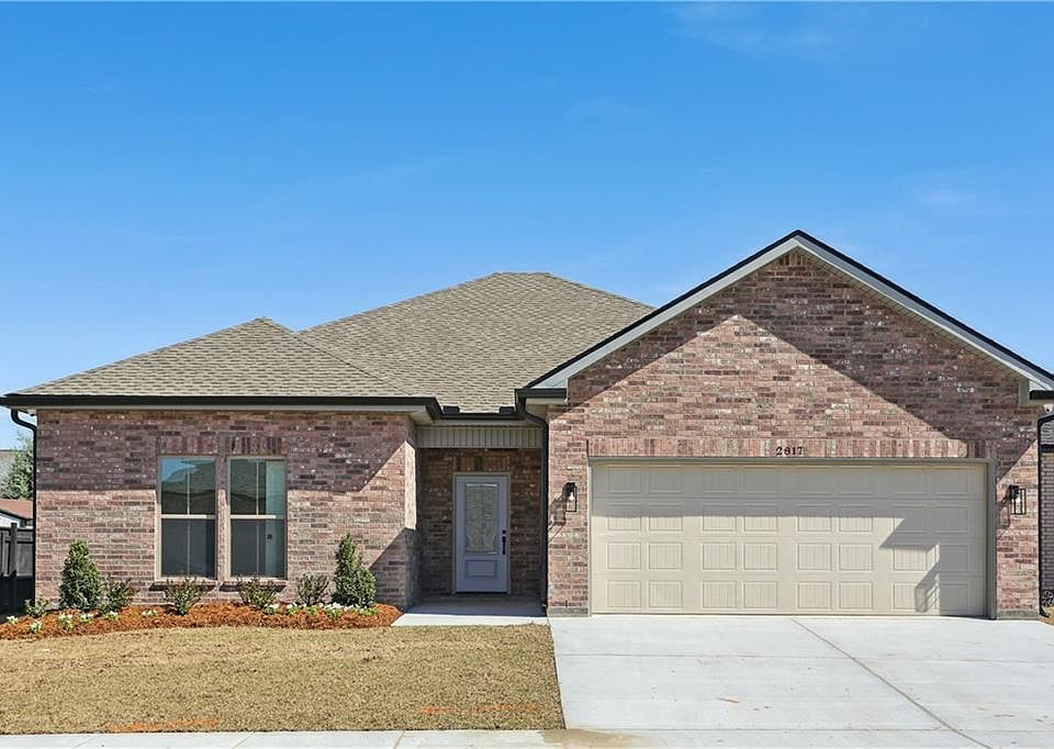 1st image of 2817 W Friendship Dr