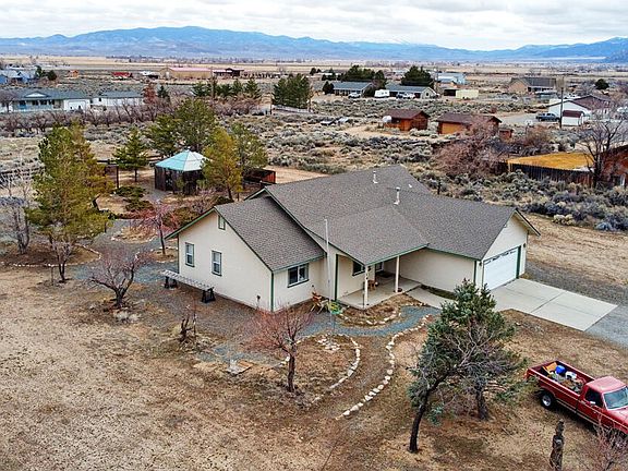 2nd image of 16 Mesa Dr