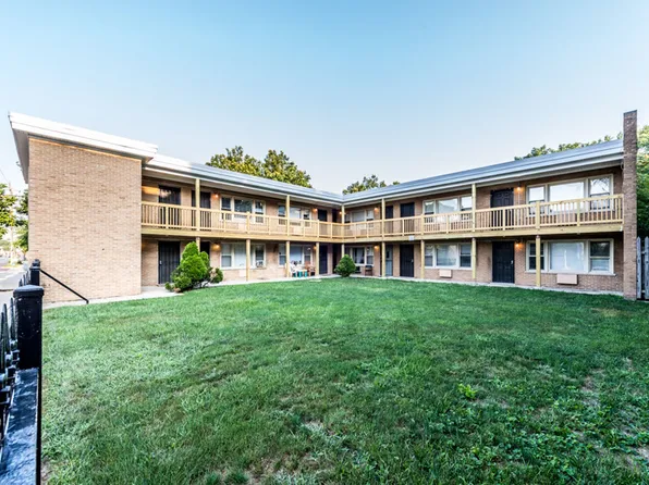 2704-2710 E 83rd Street Chicago, IL 60617