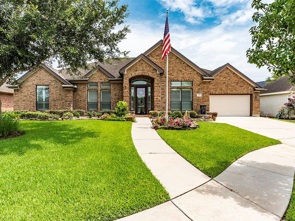 1st image of 342 Oak Shadow Ct