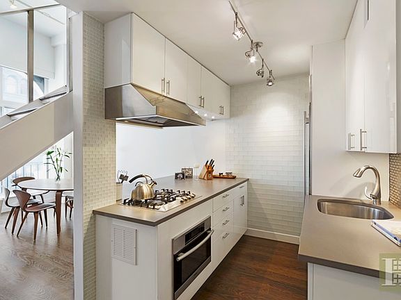 5th image of 77 Bleecker St APT 827