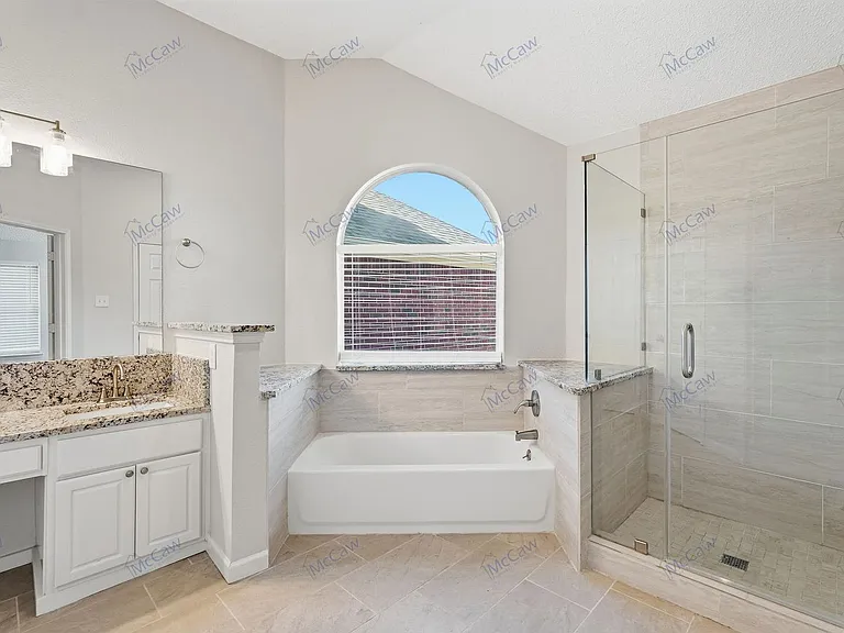 2314 Stillwater Dr — Photo 17
