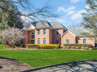 43 Beech Tree Ln, Shrewsbury, NJ 07702