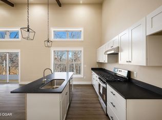 834 Oriole Ln, Noel, MO 64854