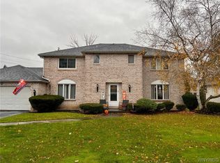 2027 Tuscarora Rd, Niagara Falls, NY 14304