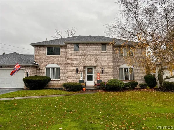 2027 Tuscarora Rd, Niagara Falls, NY 14304