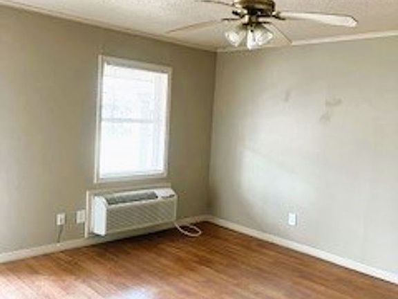 3rd image of 309 S 3rd St #10