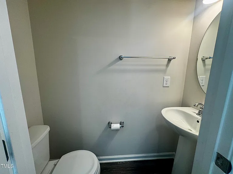 946 Channing Park Cir — Photo 26