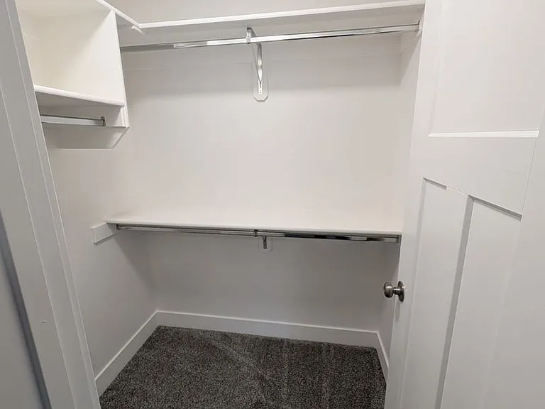 109 Hillcrest Ave — Photo 23
