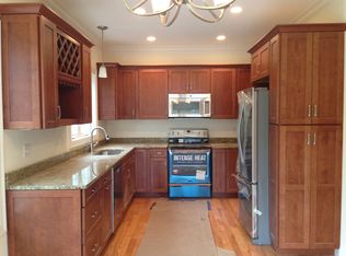 60 Puddin Ln, Mansfield, CT 06250