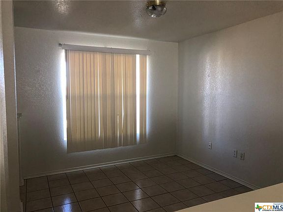3rd image of 4402 Palmtree Ln