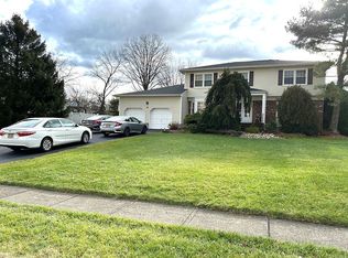 39 Thomas Dr, Manalapan, NJ