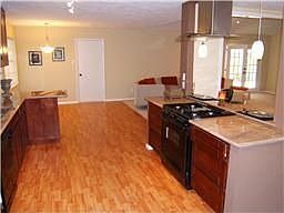 4th image of 15719 Thunderbay Dr