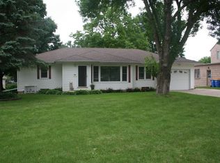 326 McIndoe St, Owatonna, MN 55060