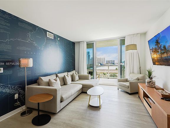 3rd image of 2602 E Hallandale Beach Blvd #R707