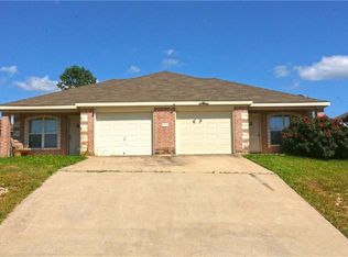 320 N 10th St APT B, Nolanville, TX 76559