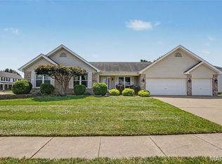 304 Thoroughbred Trl, Saint Peters, MO 63376