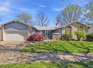 740 Penny Ct, Ballwin, MO