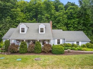 20 Forest Hills Dr, Farmington, CT 06032