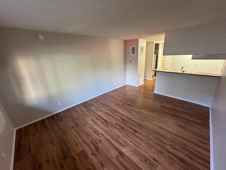 La Mirada Aparments — Photo 7