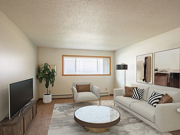 Fargo, ND Hawn Apartments | Living