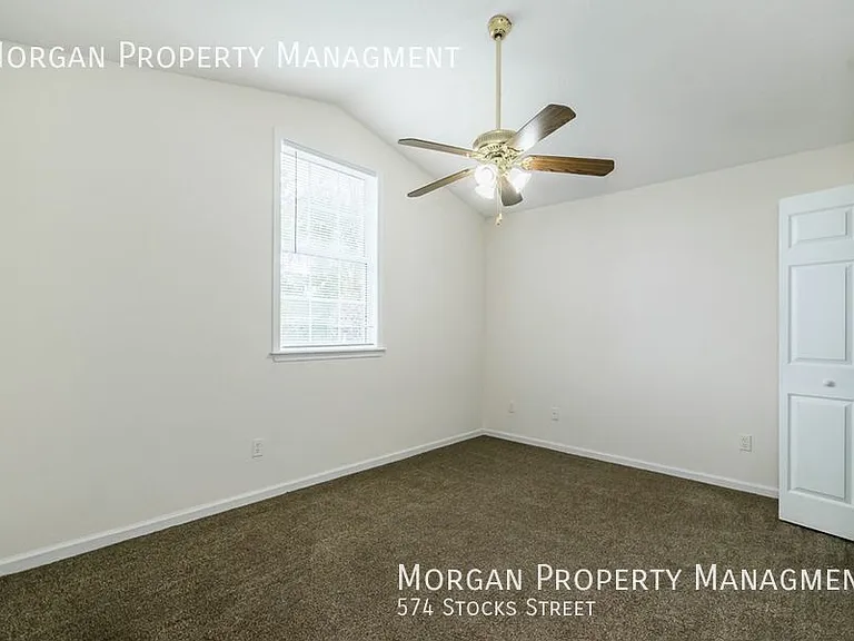 574 Stocks St — Photo 11