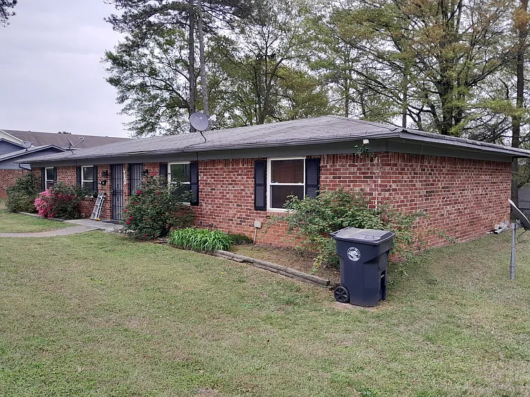 818 N McDonough St #B — Photo 2