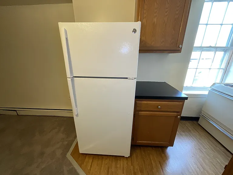 12-16 Twenty Baltimore St — Photo 6