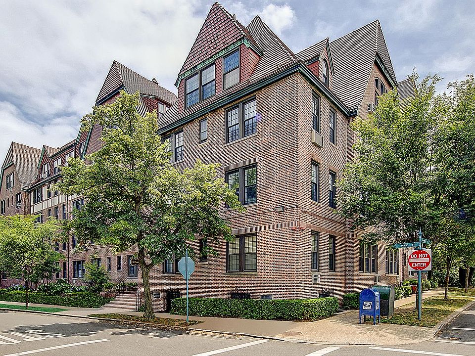 1st image of 6 Burns St APT 316