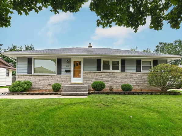 8013 West Sunbury COURT, Milwaukee, WI 53219