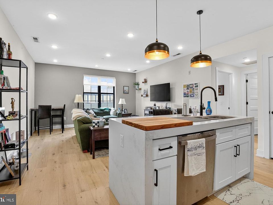 1st image of 1232 N Front St Unit 3D