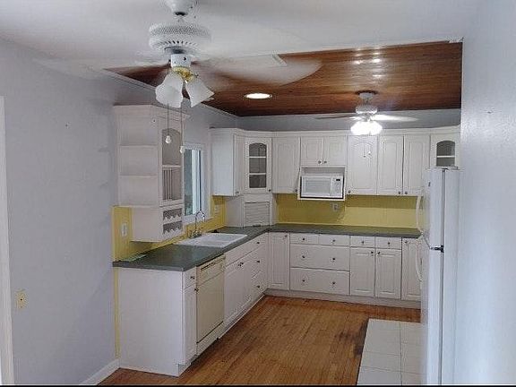 5th image of 735 Bayshore Dr