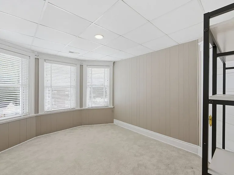 344 Helen St #2 — Photo 18