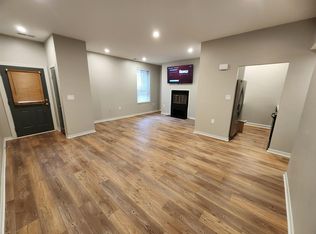 10 Andrew Pl #10, Baltimore, MD 21201