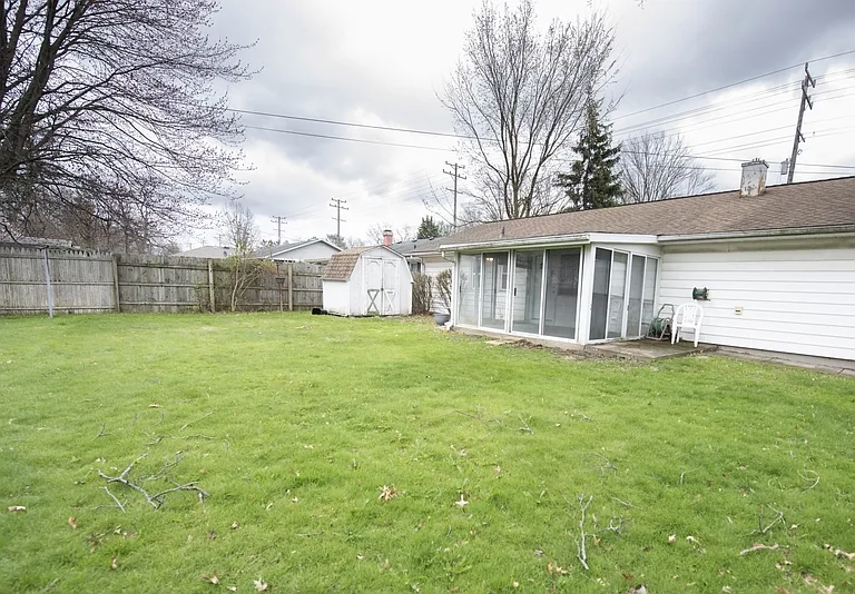 9328 W Ridgewood Dr — Photo 27