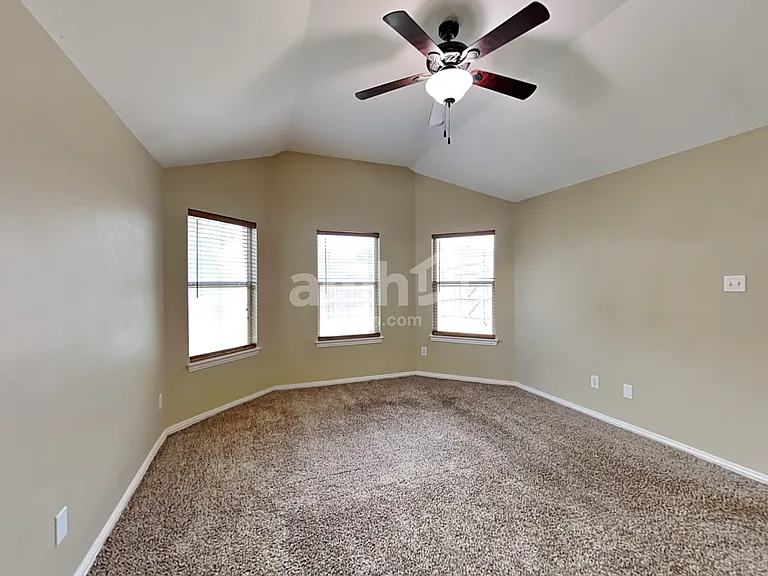 702 Bethany Lake Blvd — Photo 9