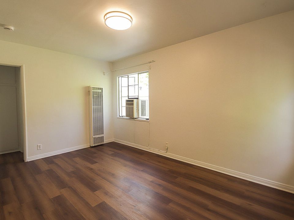 1st image of 2956 3/4 Hyperion Ave #2956-3/4