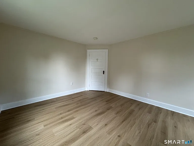 9 Lemay St — Photo 29