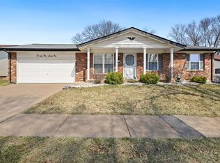 2361 England Town Rd, Saint Louis, MO 63129