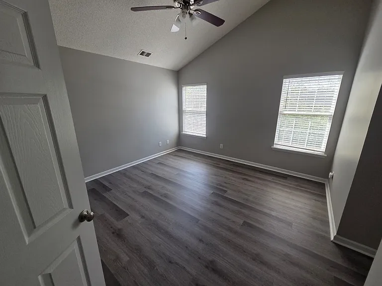 2708 Rozzelles Landing Dr — Photo 15