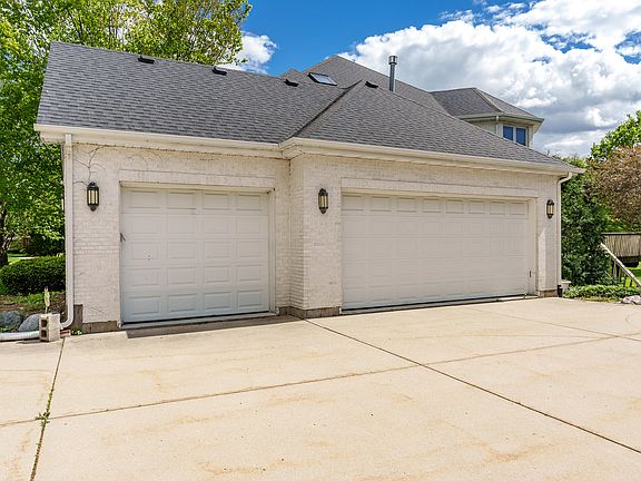 3rd image of 2148 Wembley Pl