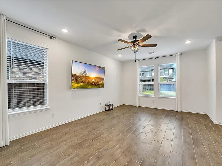 31618 Donoso Dr — Photo 11