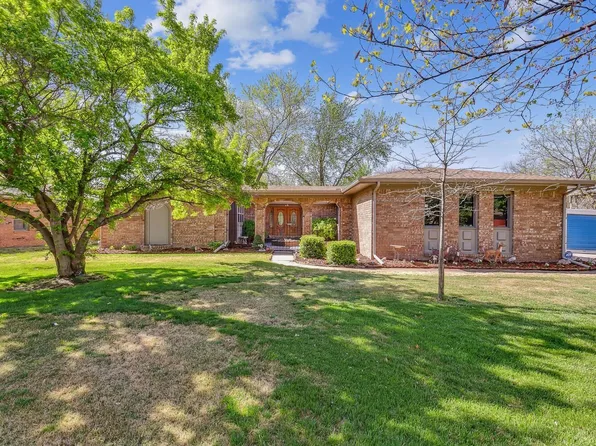 677 S Wetmore St, Wichita, KS 67209