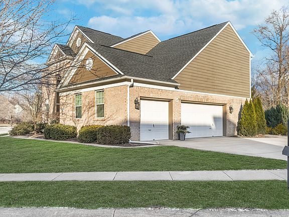3rd image of 8253 Belcrest Ct