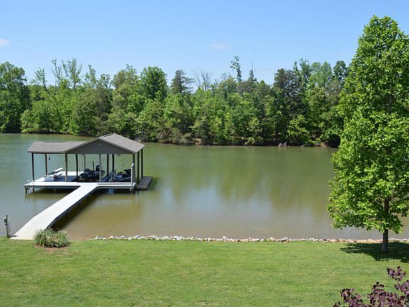 4th image of 105 Singing Cricket Ln