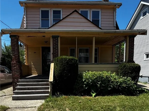1452 Clermont Rd, Cleveland, OH 44110