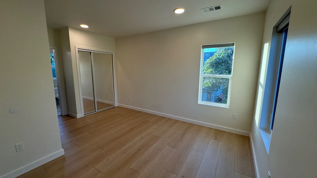 1202 61st St Apt B, Oakland, CA 94608 | HotPads