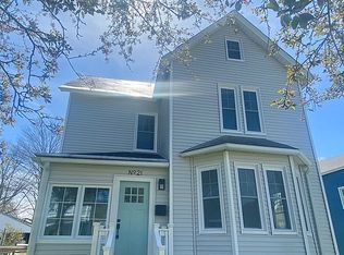 21 Hall St, Williamstown, MA 01267