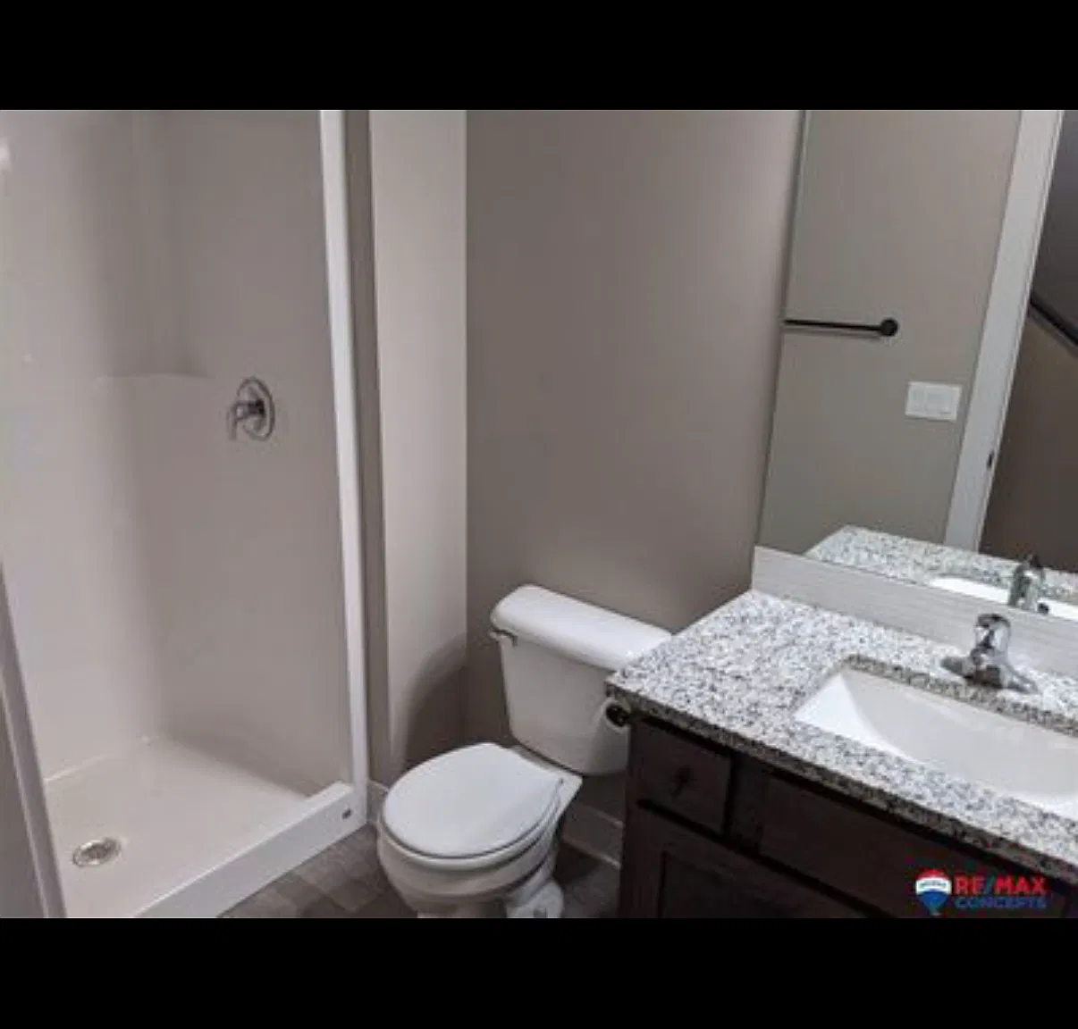 3 bed, 3.5 bath, 2065 sqft, $2,495 — Photo 1
