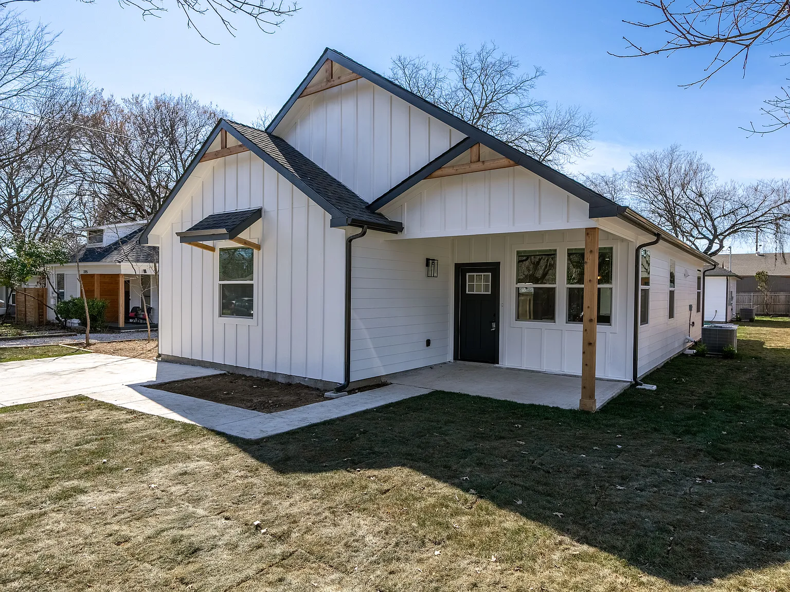 4 bed, 1600 sqft, $2,600 — Photo 1